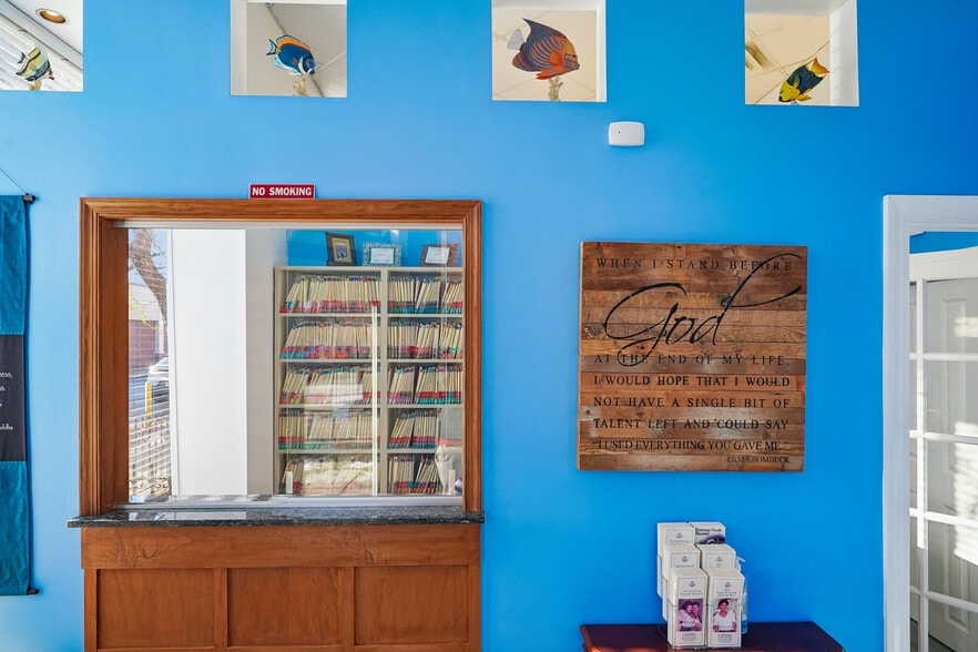 More Photos Of 273A Monmouth St, Jersey City Medical For Sale