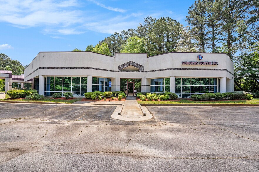 More Photos Of 4000 Corporate Center Dr, Morrow Medical For Lease