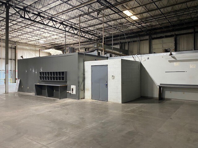 More Photos Of 4231-4233 Leap Rd, Hilliard Warehouse For Lease