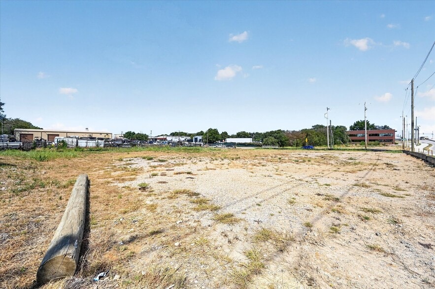 More Photos Of 5600 E Loop 820 S, Fort Worth Land For Sale