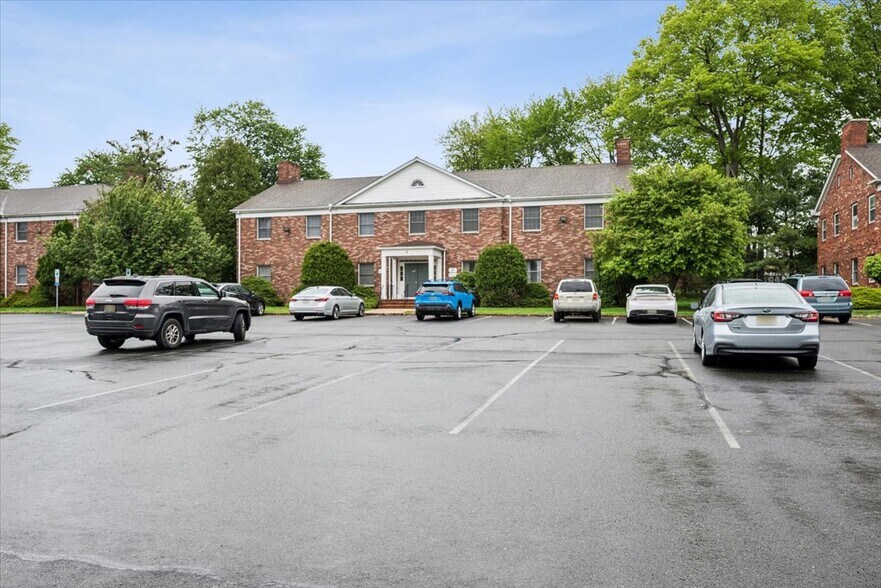More Photos Of 1130 US Highway 202 S, Raritan Medical For Sale