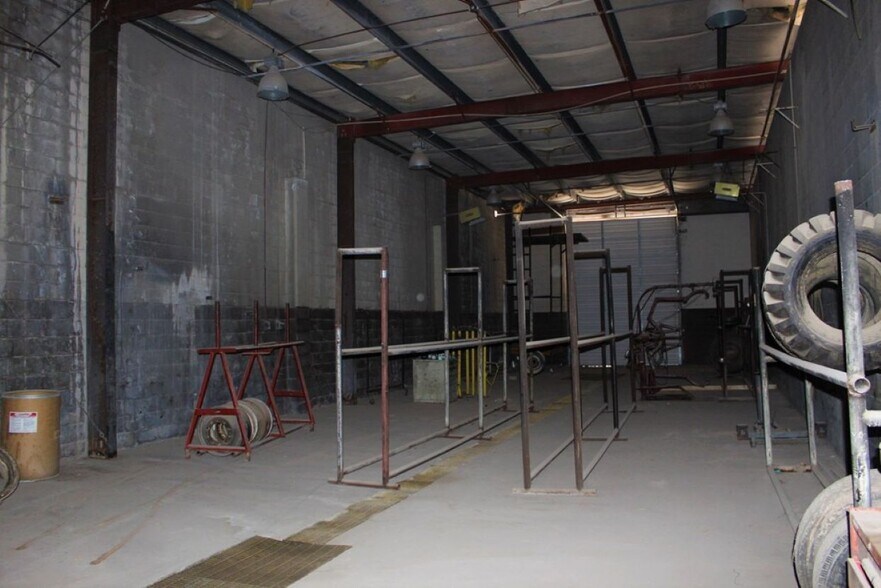 More Photos Of 2401 W Hornbeck Blvd, Fort Stockton Carwash For Sale