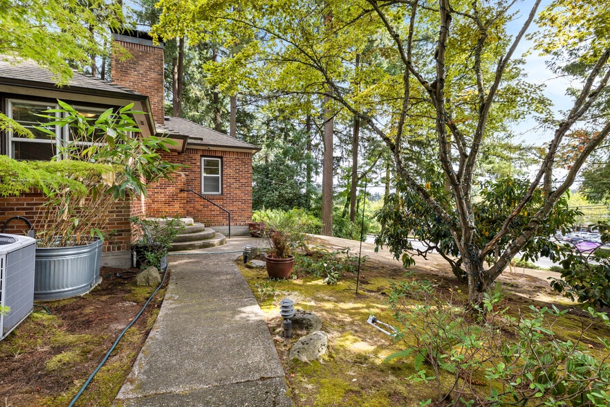 More Photos Of 7303 SW Beaverton Hillsdale Hwy, Portland Medical For Sale