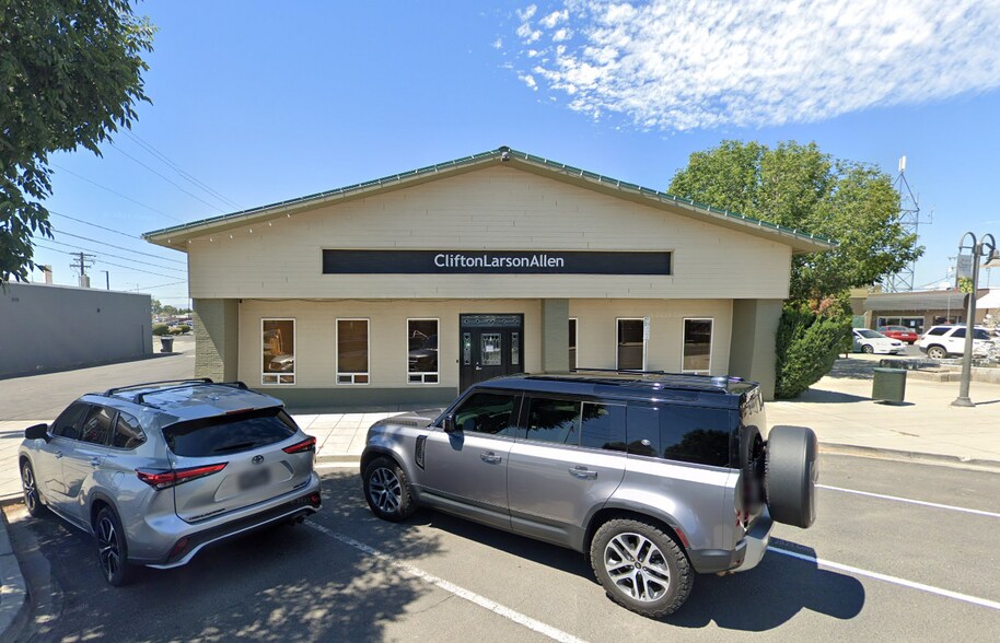 Primary Photo Of 405 Central Ave S, Quincy Office For Lease