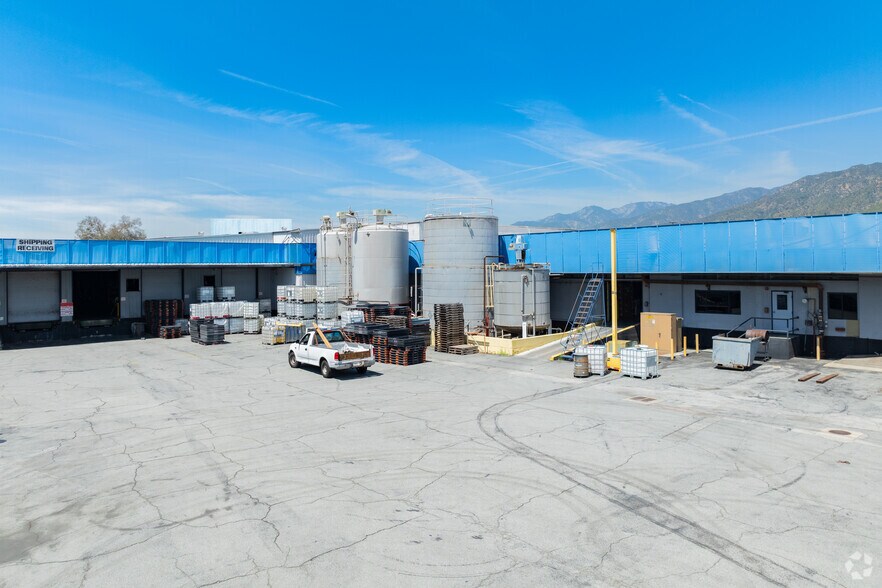 More Photos Of 1061 W 5th St, Azusa Warehouse For Sale