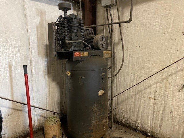 More Photos Of 708 McAteer St, Houtzdale General Retail For Sale