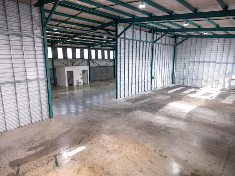 More Photos Of 3275 Newport Hwy, Sevierville Warehouse For Sale