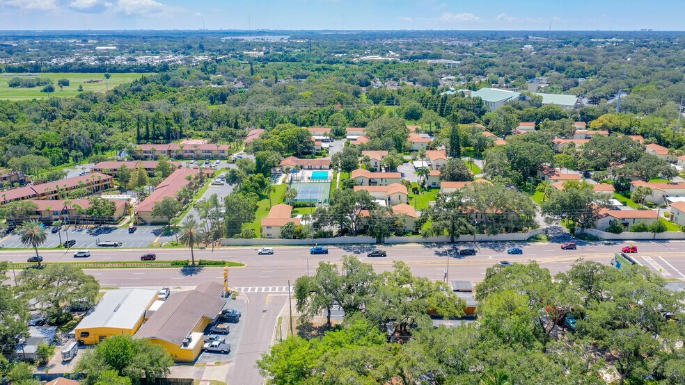 More Photos Of 550 E Bay Dr, Largo Medical For Sale