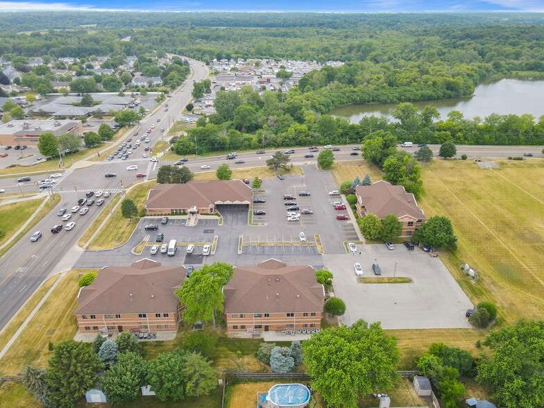 More Photos Of 1N131 County Farm Rd, Winfield Office For Sale