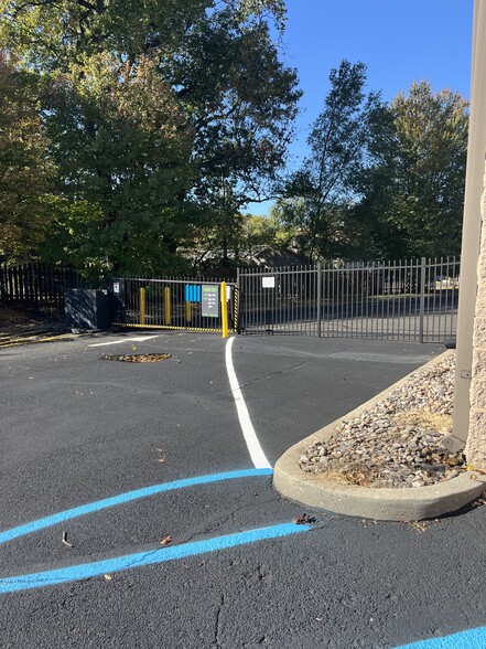 More Photos Of 1075 Delsea Dr, Westville Flex For Lease