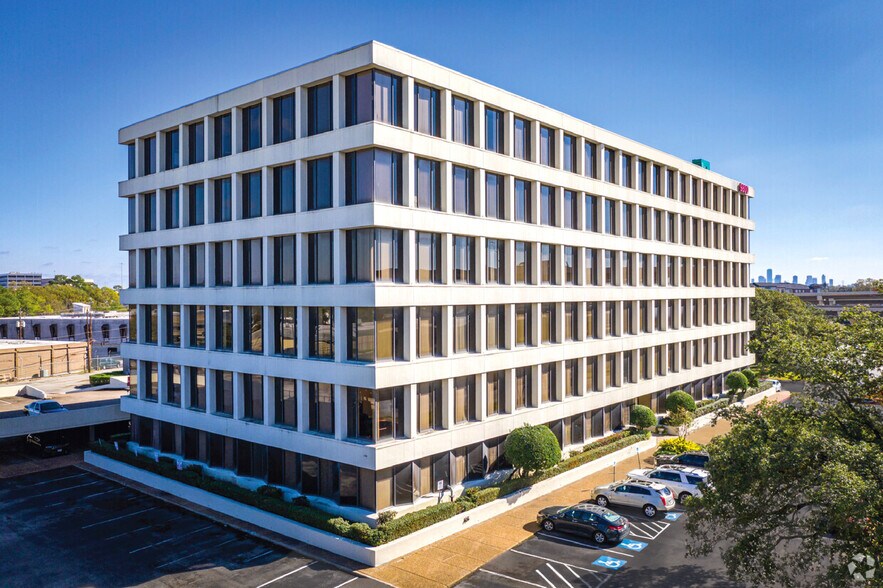 More Photos Of 9800 Northwest Fwy, Houston Office For Lease