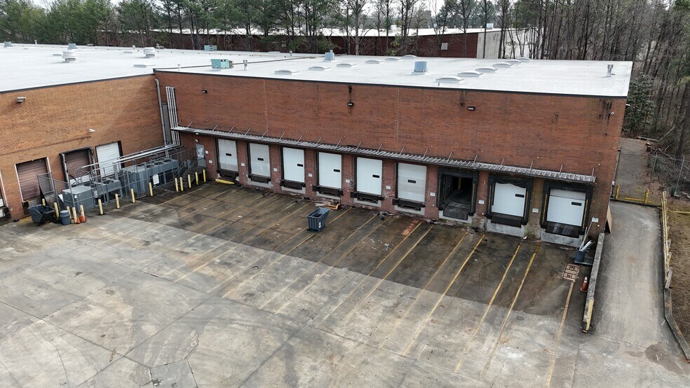 More Photos Of 4820 N Church Ln SE, Atlanta Warehouse For Lease