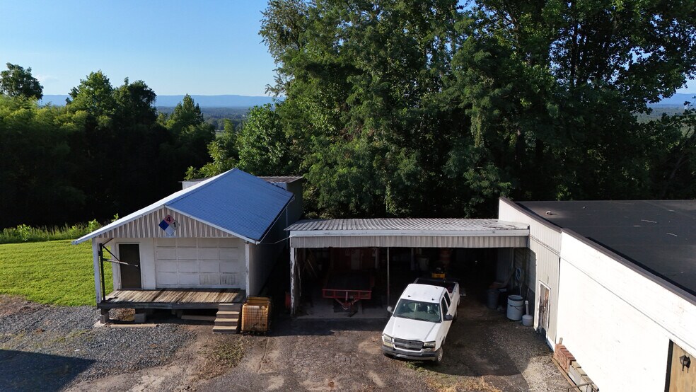 More Photos Of 1314 Old Highway 601, Mount Airy Office For Sale