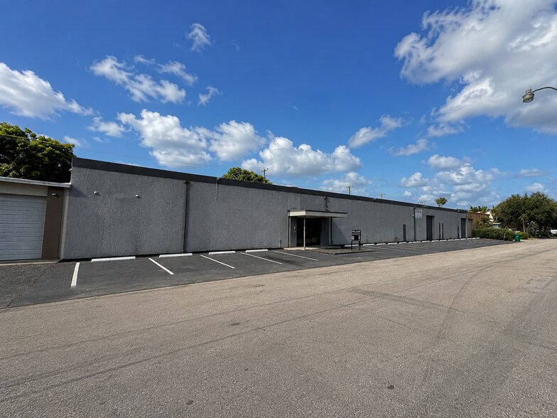 Primary Photo Of 52 SW 5th Ct, Pompano Beach Manufacturing For Lease