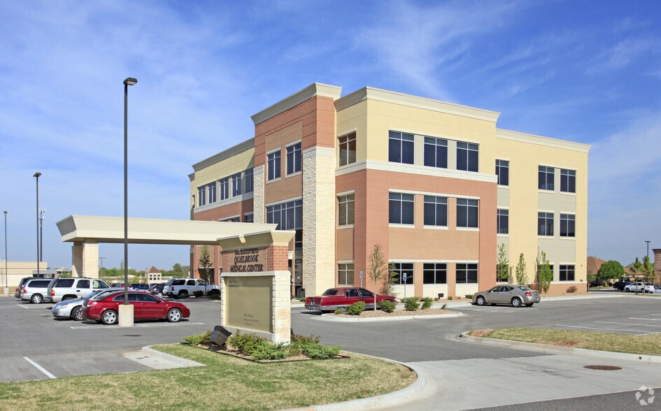 More Photos Of 13901 McAuley Blvd, Oklahoma City Medical For Lease