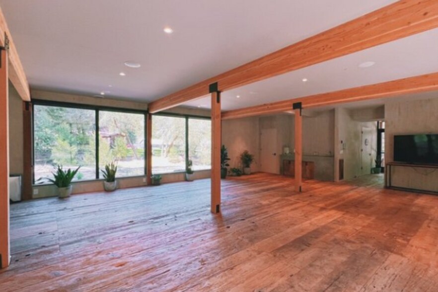 More Photos Of 18501 Van Zandt Resort Rd, Philo Lodge Meeting Hall For Sale