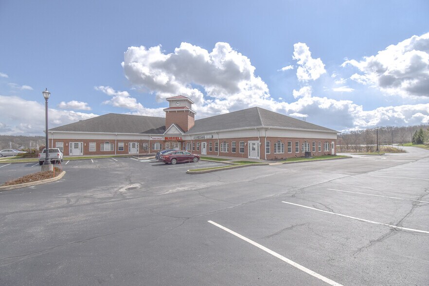 More Photos Of 3848 Medina Rd, Medina Office For Lease