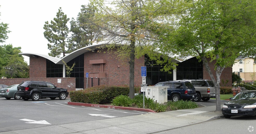 More Photos Of 995-999 E Stanley St, Livermore Medical For Sale