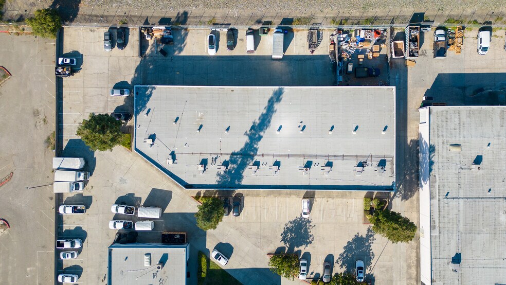 More Photos Of 7059 Commerce Cir, Pleasanton Warehouse For Lease