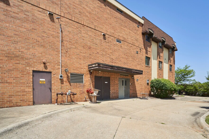 More Photos Of 16231 Broadway Ave, Maple Heights Assisted Living For Sale