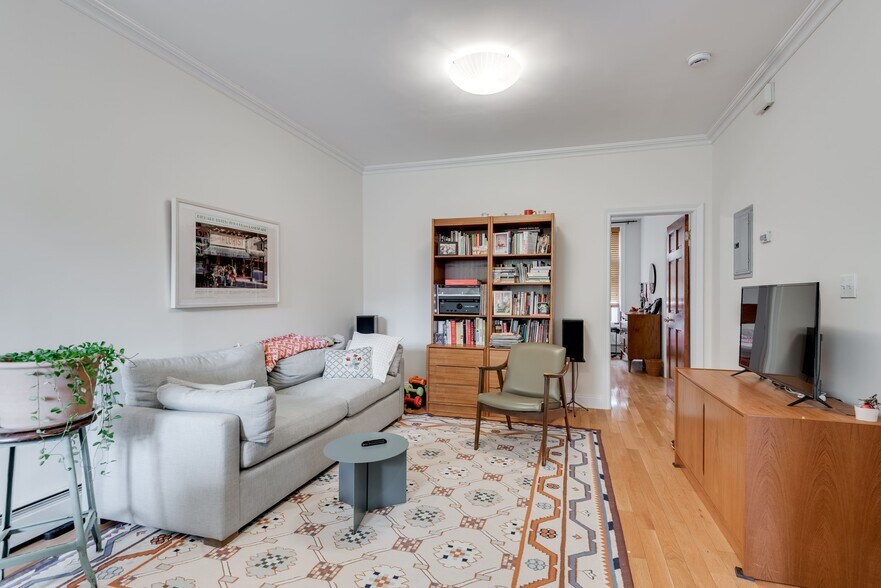 More Photos Of 434 Clermont Ave, Brooklyn Apartments For Sale