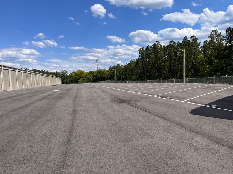 More Photos Of 196 Jordan Dam Rd, Moncure Self Storage For Lease