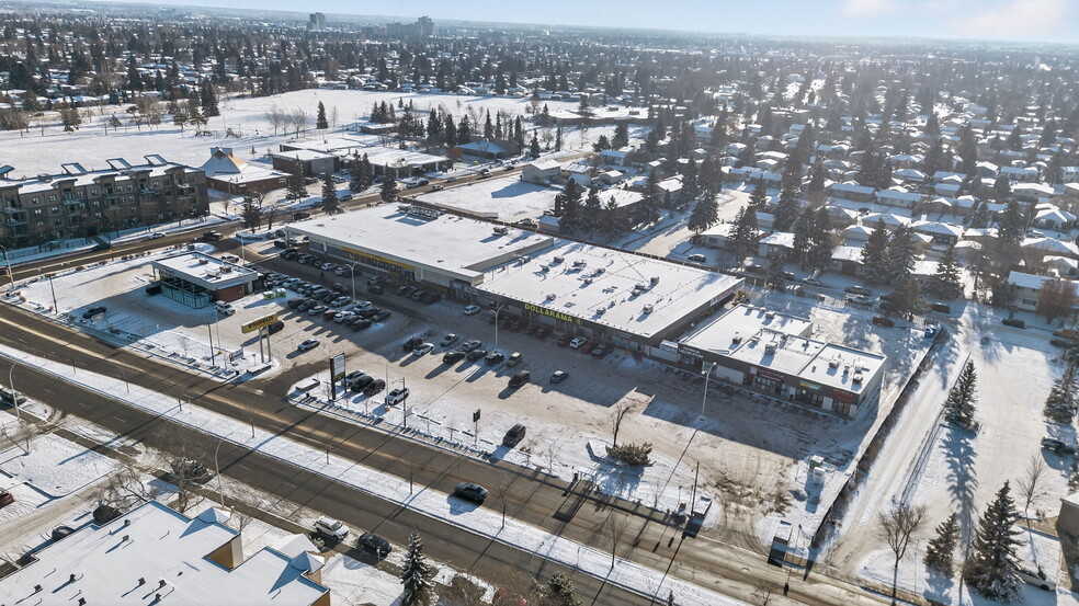 More Photos Of 11411 40th Ave, Edmonton Storefront For Lease