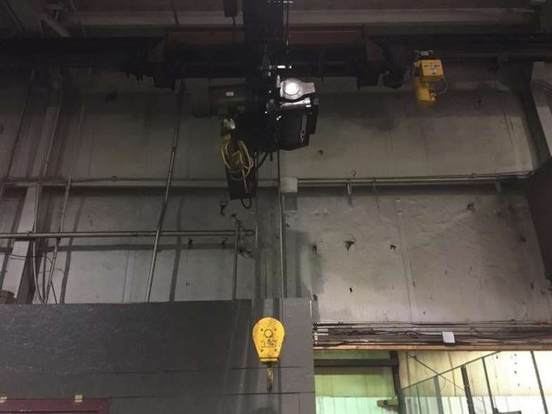 More Photos Of 20 Museum Rd, Washington Warehouse For Lease