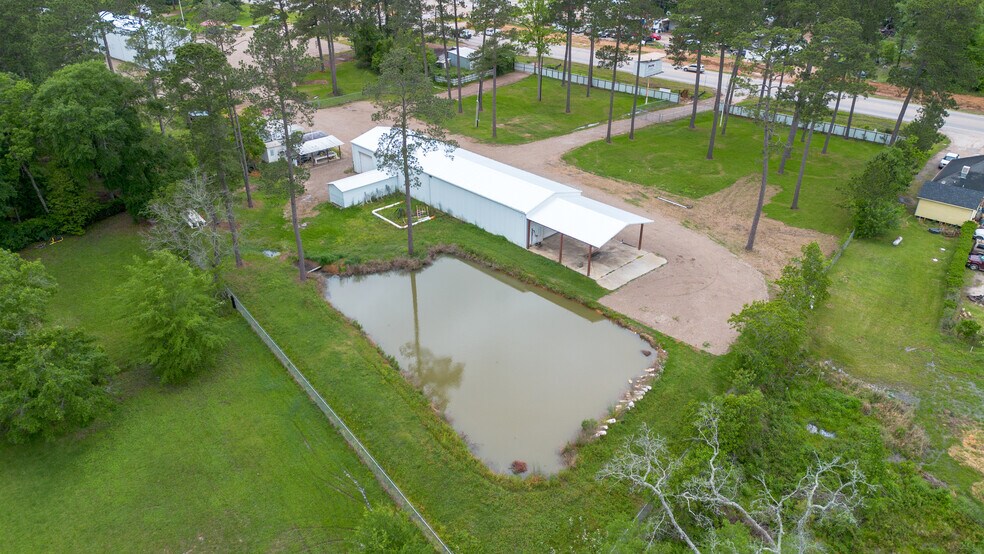 More Photos Of 13046 Highway 105 E, Conroe Industrial For Lease