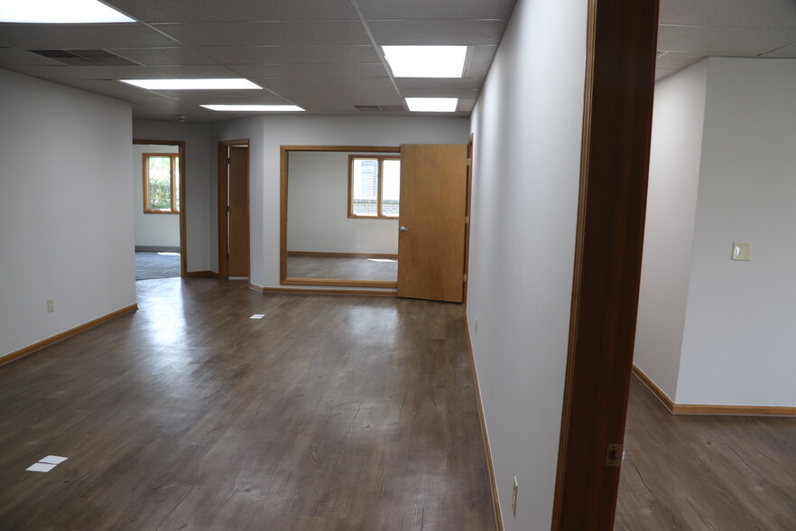 More Photos Of 3471 E Grand River Ave, Howell Office For Lease