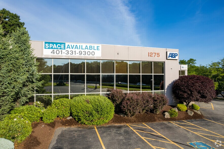 More Photos Of 1275 Wampanoag Trl, East Providence Office For Lease