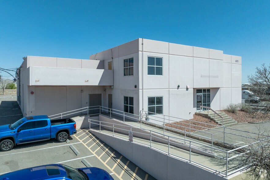 More Photos Of 600 Newman St, El Paso Medical For Sale