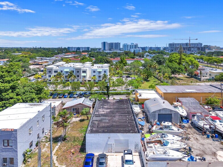 More Photos Of 2135-2237 Washington St, Hollywood Apartments For Sale