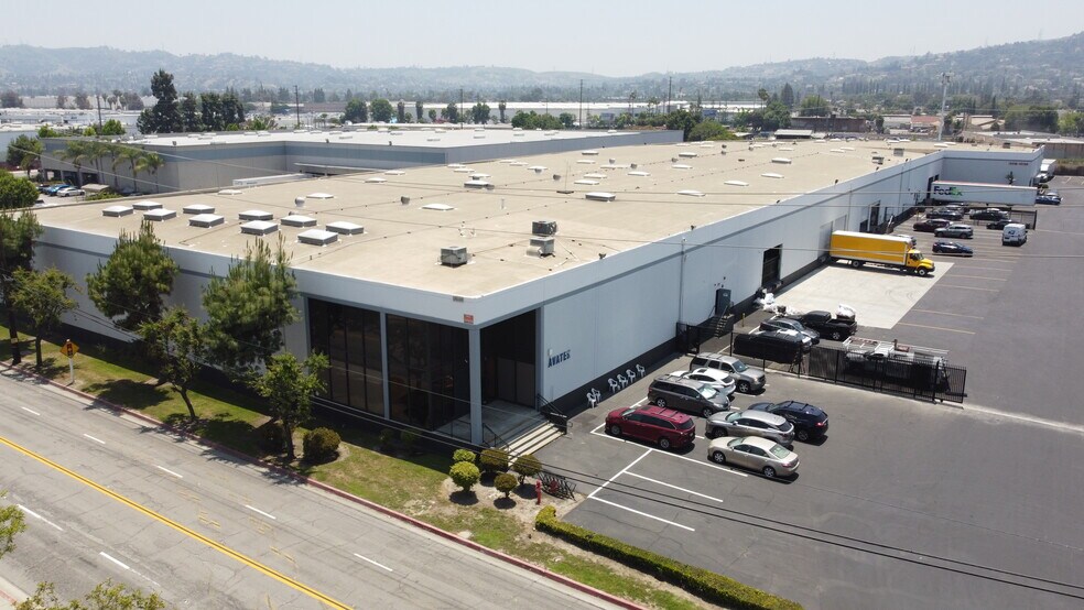 More Photos Of 15110-15120 Don Julian Rd, City of Industry Warehouse For Lease