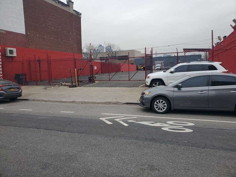 Primary Photo Of 215-221 Greenpoint Ave, Brooklyn Land For Lease