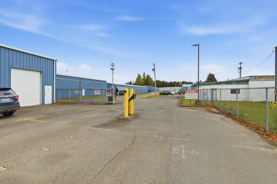 More Photos Of 16608 103rd Avenue Ct E, Puyallup Airplane Hangar For Sale