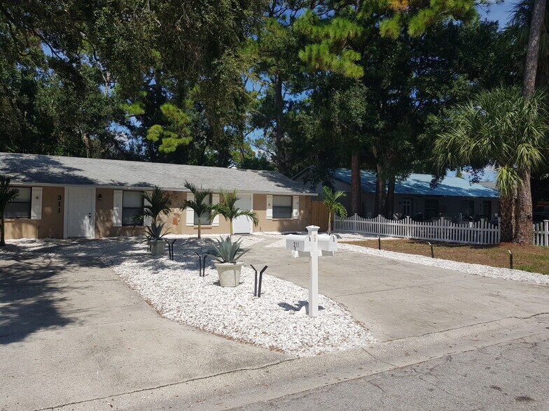 More Photos Of 311 58th Ave E, Bradenton Apartments For Sale