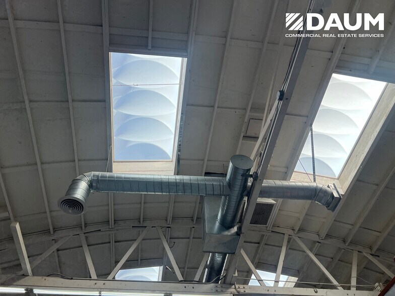 More Photos Of 800-810 S Santa Fe Ave, Los Angeles Warehouse For Lease