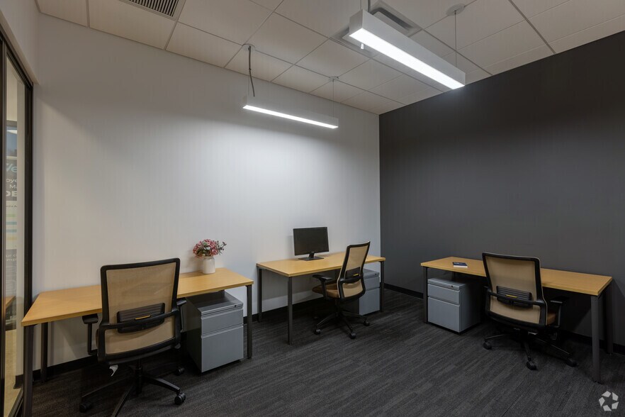 More Photos Of 700 S Rosemary Ave, West Palm Beach Coworking Space