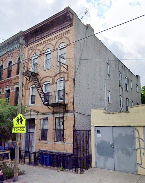 Primary Photo Of 1823 Bleecker St, Ridgewood Multifamily For Sale