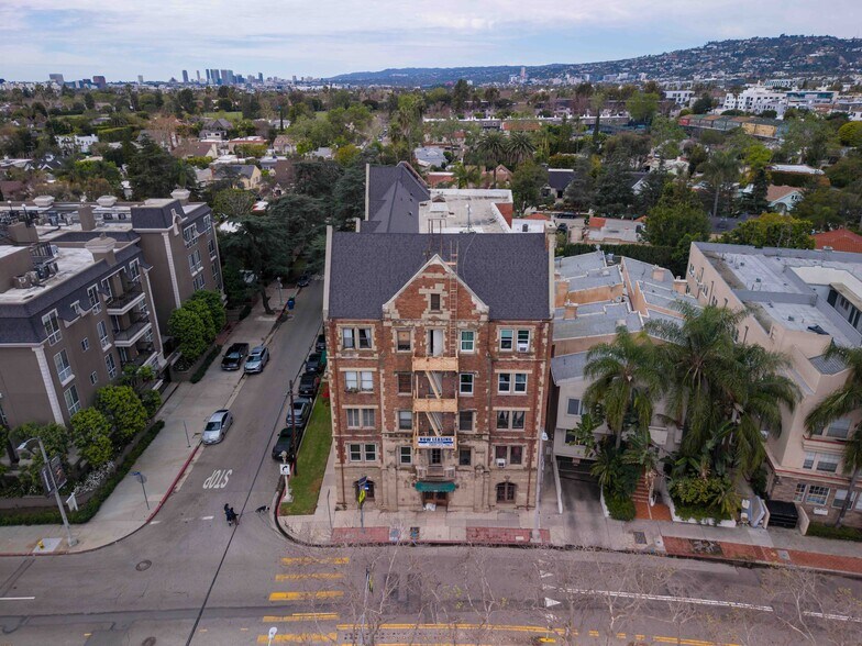 More Photos Of 601 N Rossmore Ave, Los Angeles Apartments For Sale