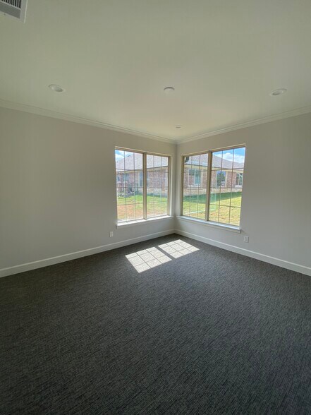 More Photos Of 8751 Collin McKinney Pky, McKinney Office Residential For Lease