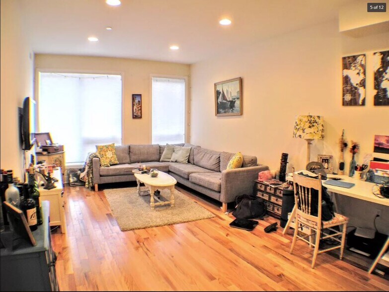 More Photos Of 1110 South St, Philadelphia Storefront Retail Residential For Sale