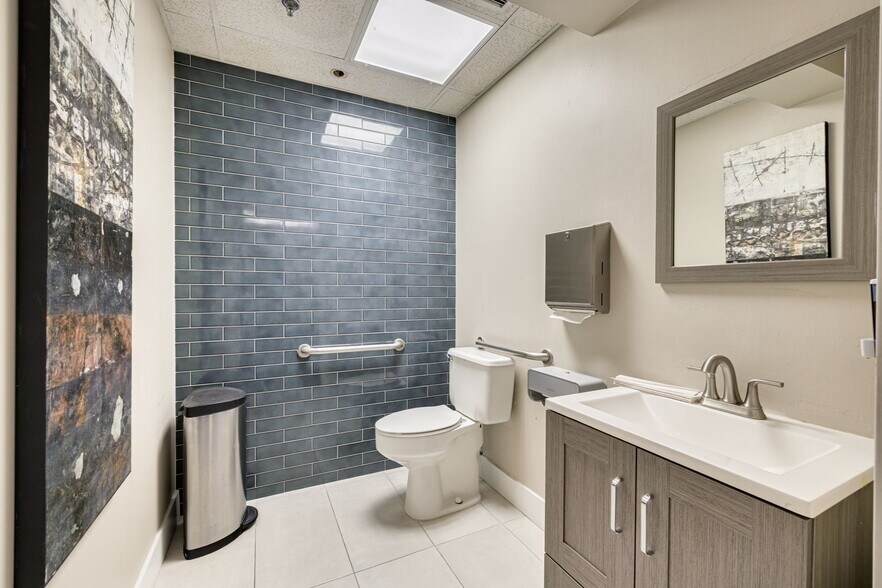 More Photos Of 1465 S Fort Harrison Ave, Clearwater Office For Lease