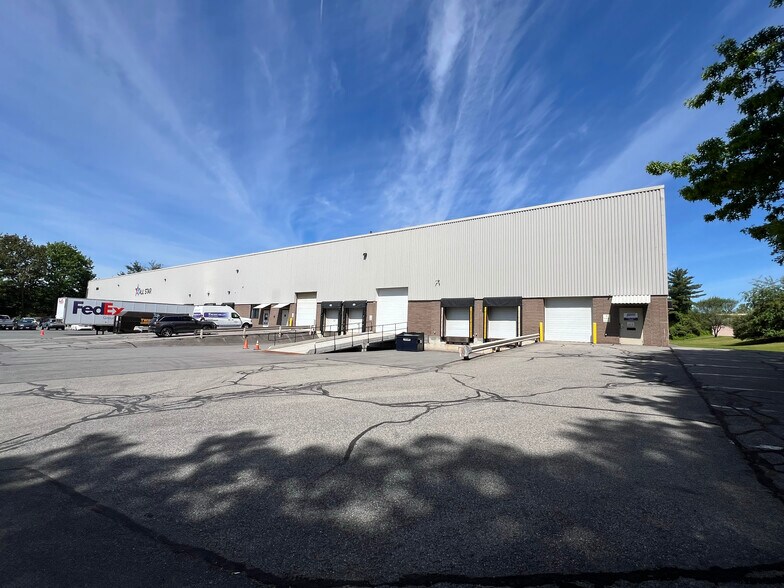 Primary Photo Of 30 Post Rd, Colonie Warehouse For Lease