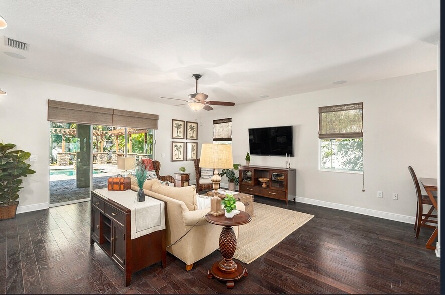 More Photos Of 5701 S Macdill Ave, Tampa Medical For Sale