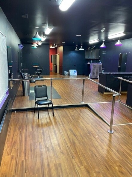 More Photos Of 1345 Triad Center Dr, Saint Peters Storefront Retail Office For Lease