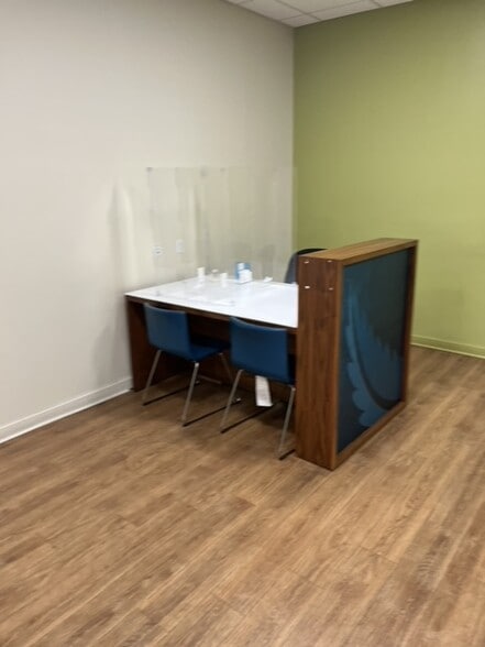 More Photos Of 405 Hunts Point Ave, Bronx Storefront For Lease
