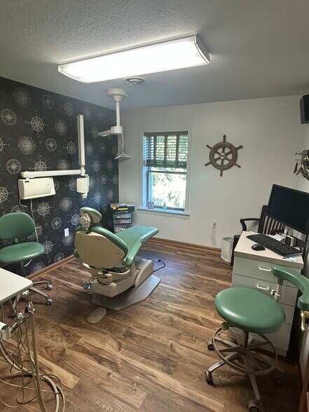 More Photos Of 628-630 Main St, Vermilion Office Residential For Sale