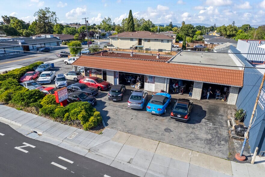 More Photos Of 105 E Maude Ave, Sunnyvale Auto Repair For Sale